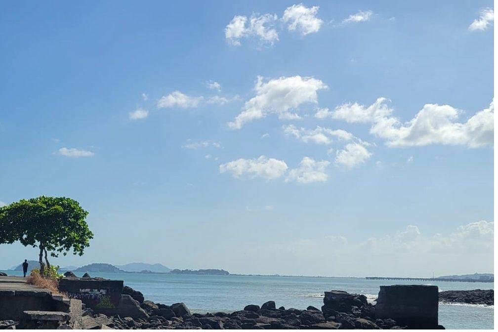 Rocky Pacific coastline and islands in Panama